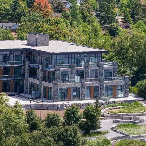 Dedicated management solutions for low-rise condominiums and townhouse communities